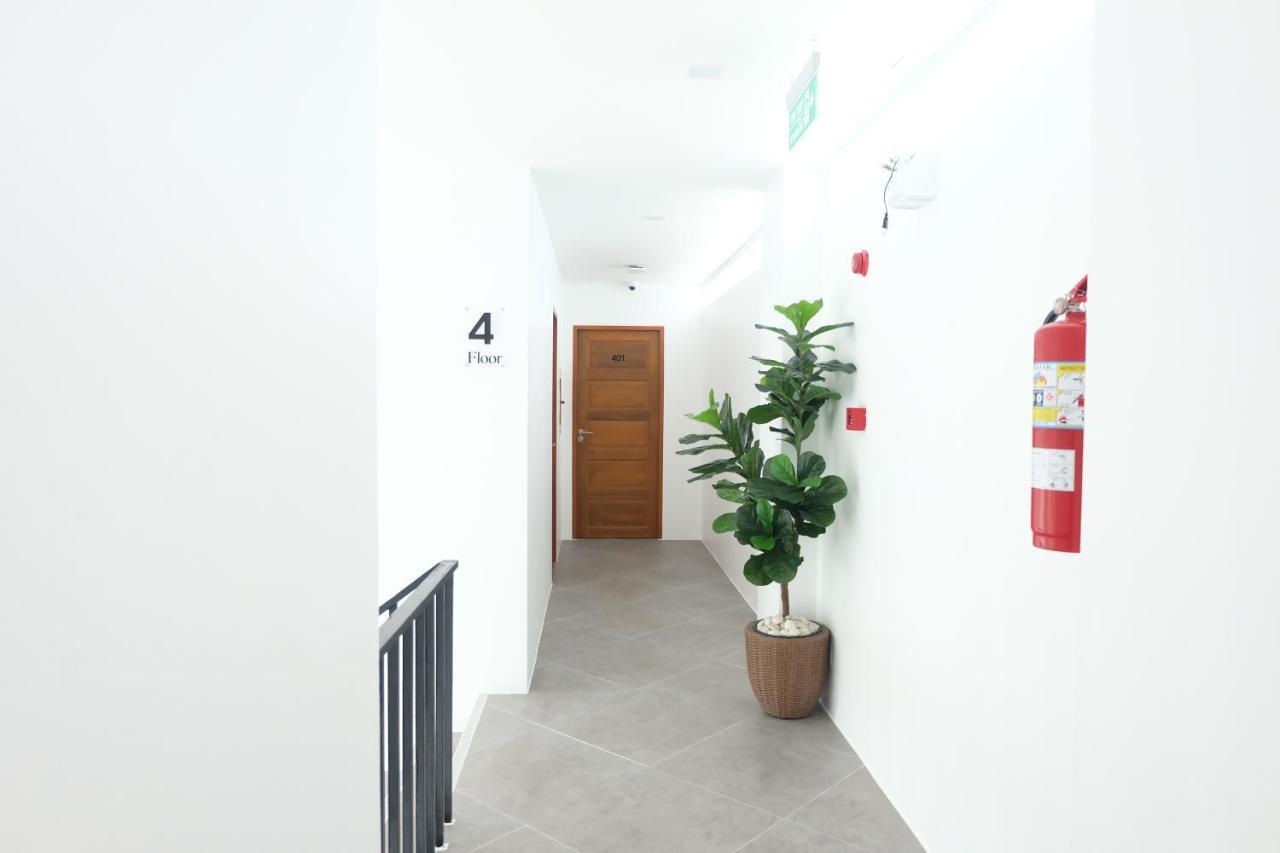 Hotel B3 House Kamala Beach Esterno foto